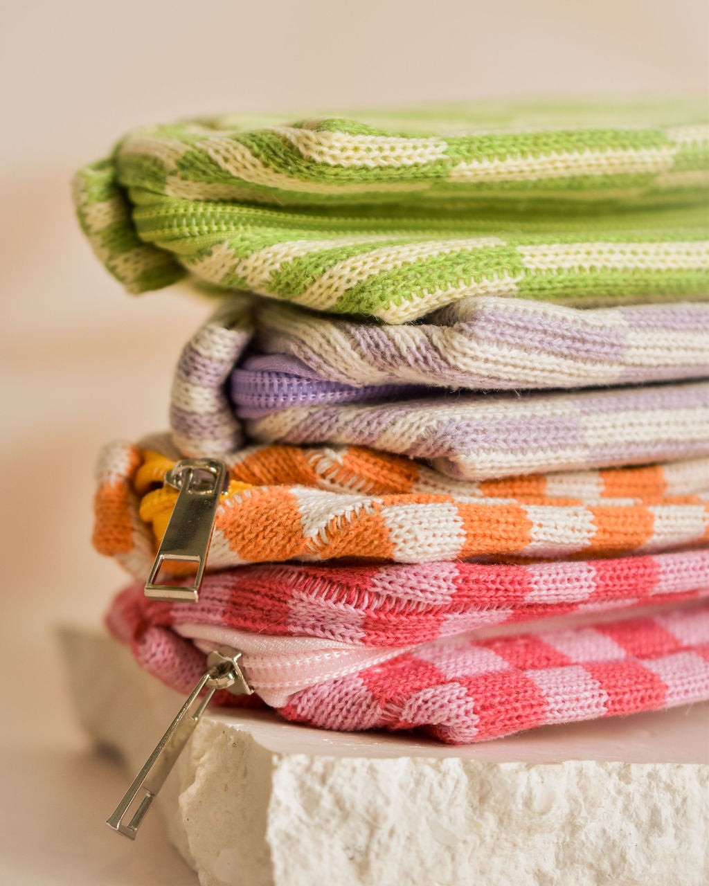Knit beauty bag